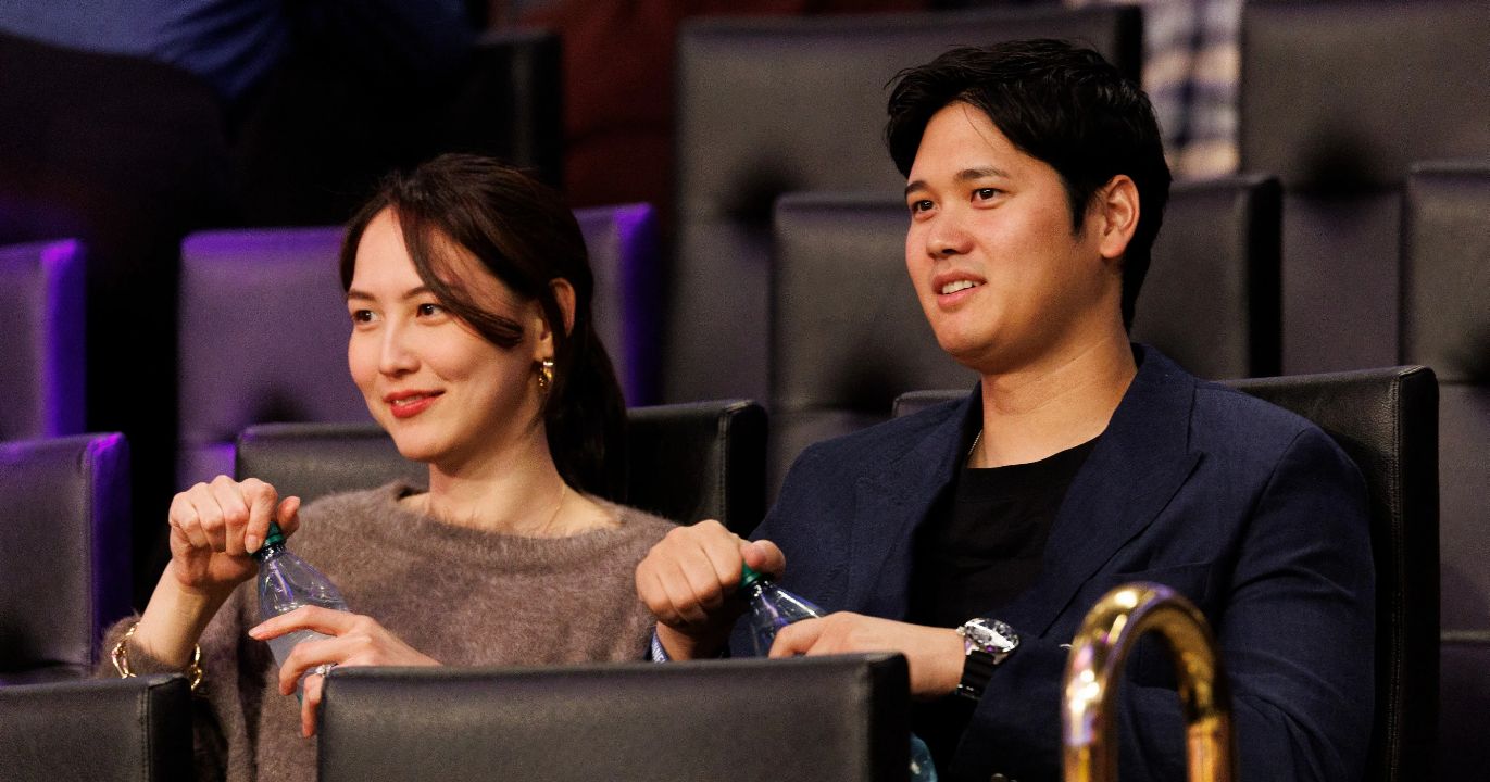 Shohei Ohtani with his wife, Mamiko Tanaka.