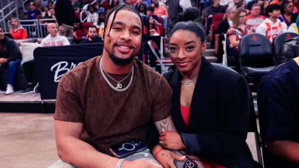 Simone Biles' Husband Jonathan Owens: Height & NFL Team